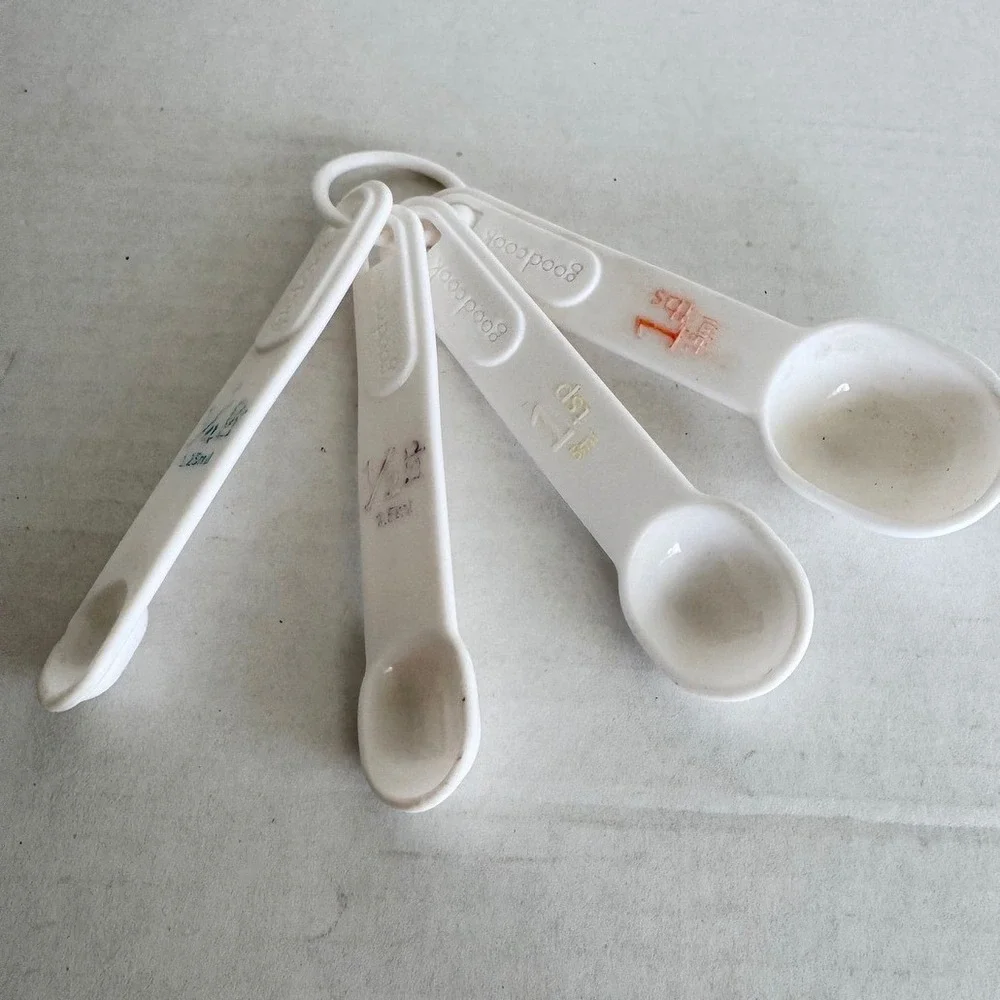 GoodCook‎ White Plastic Measuring Spoons Set of 4 Kitchen Baking Tools